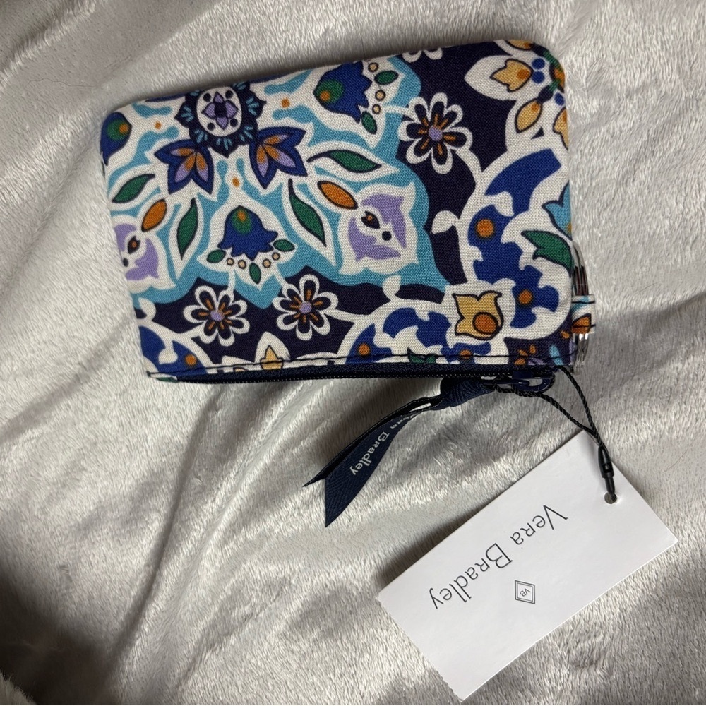 Vera Bradley Floral ID Case - Blue and White